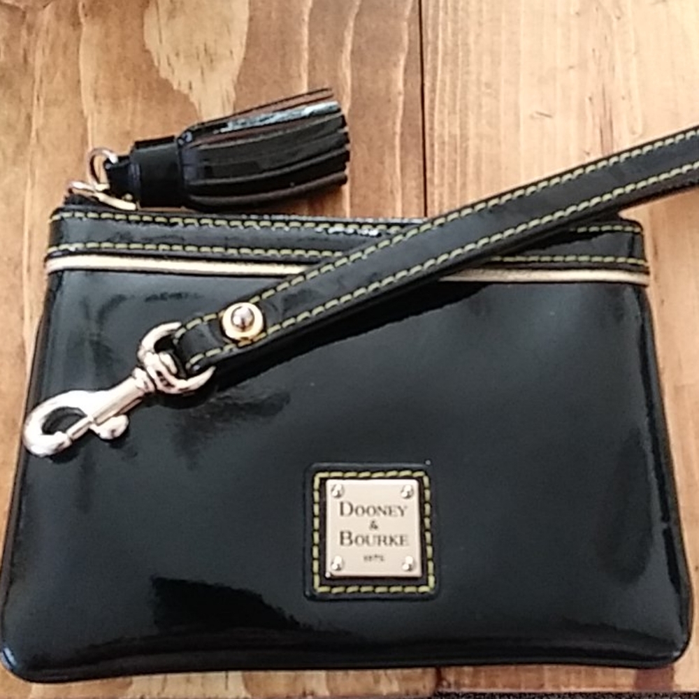 Dooney & Bourke Wristlet